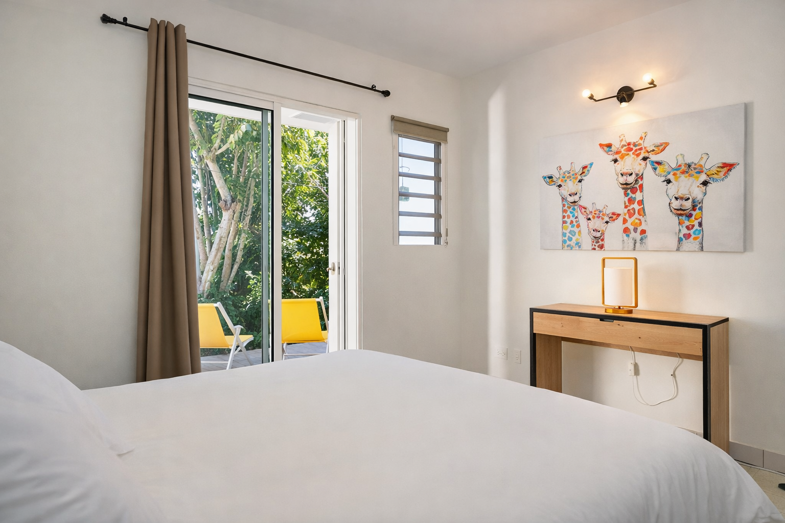 20251223_1446_Chambre Lumineuse et Colorée_remix_01kd68g4mze2tarwpy8q6726yh